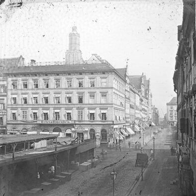 Plac Solny, w tyle Rynek i wieża kościoła św. Elżbiety – po 1863 roku